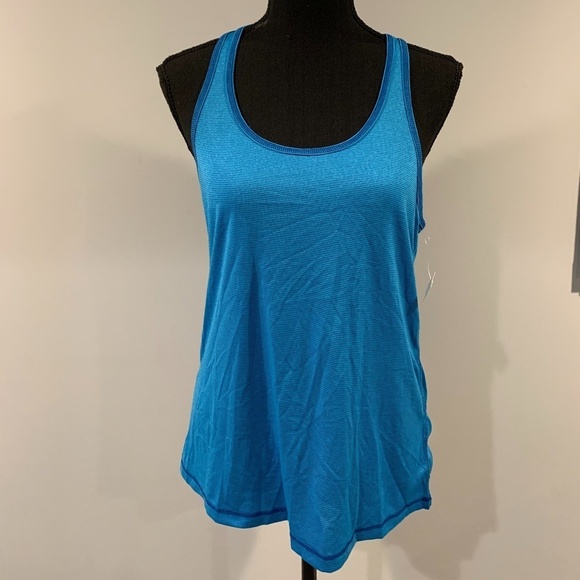 Z by Zella Tiny Tech Tank in Blue Stripes - Picture 2 of 6
